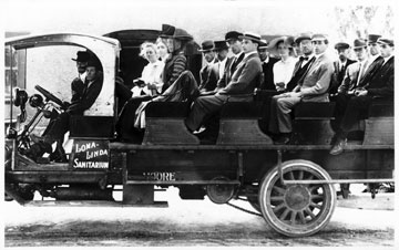 Teachers and students join in a medical-evangelistic tour in the Sanitarium truck, 1913.